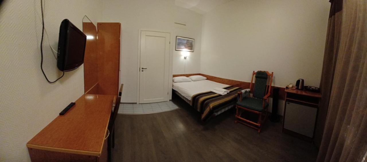 Hotel Mestarin Kievari Kemijärvi Exterior foto