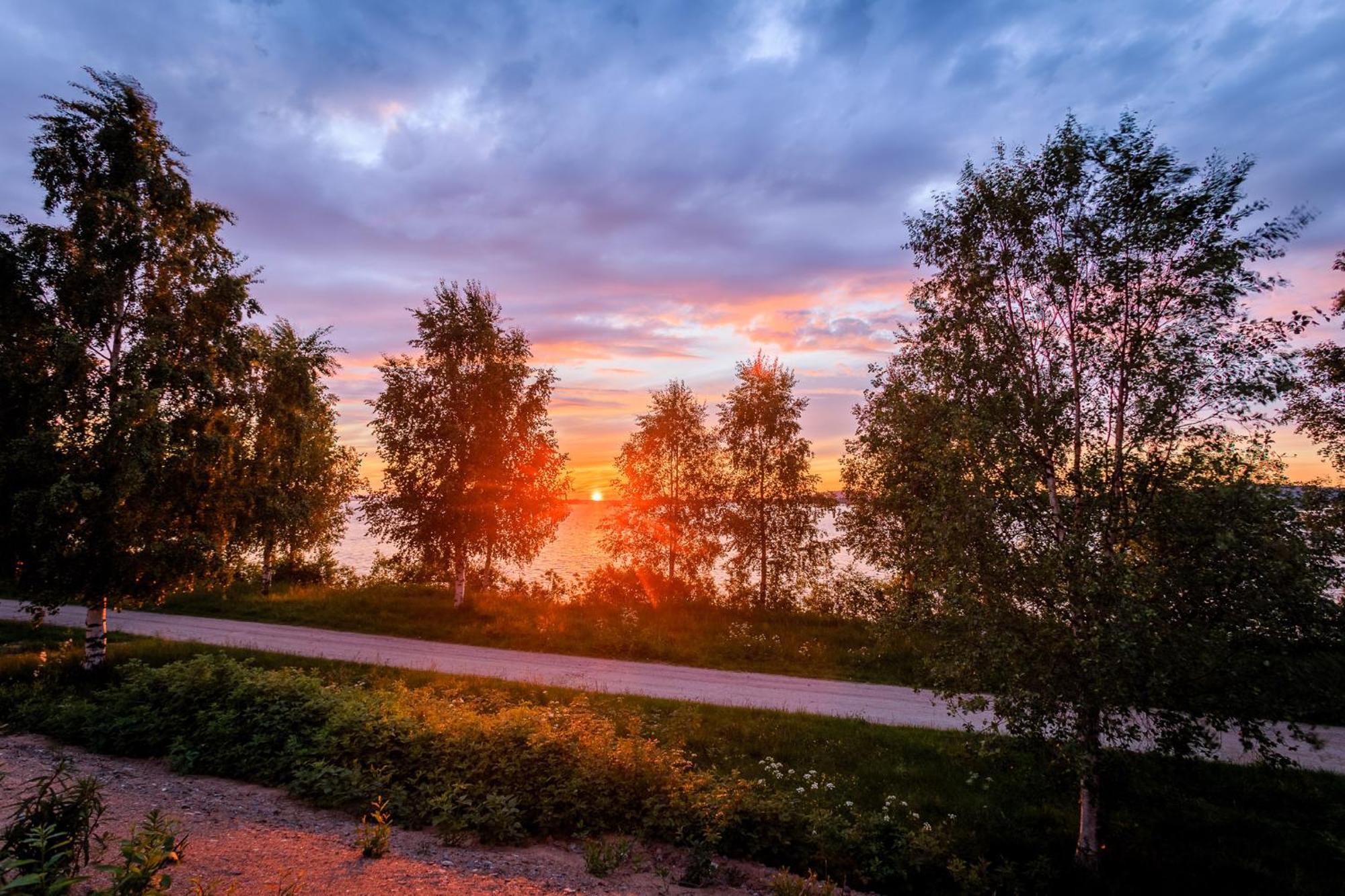 Hotel Mestarin Kievari Kemijärvi Exterior foto